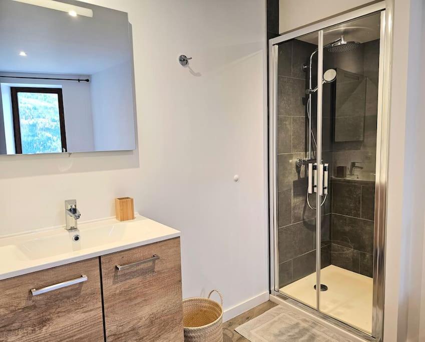Appartement De 80M² Plein Sud Entierement Renove La Plagne Exterior photo